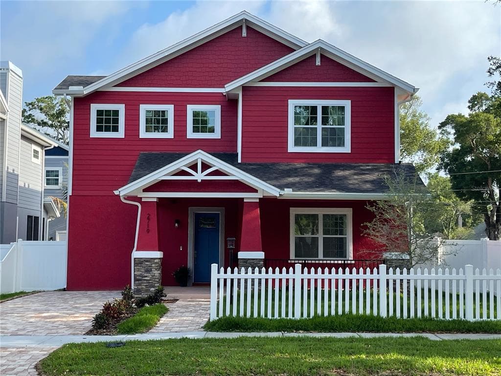 2707 13TH AVENUE N ST PETERSBURG, FL 33713