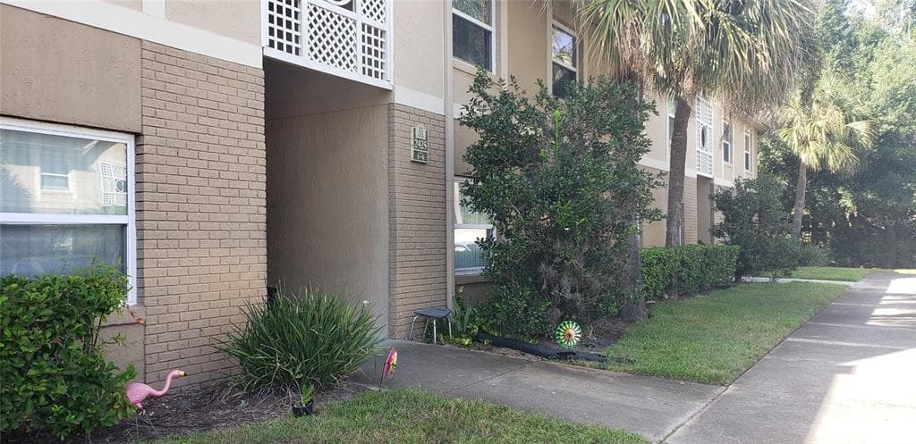 2425 BARLEY CLUB DRIVE UNIT 1 ORLANDO, FL 32837