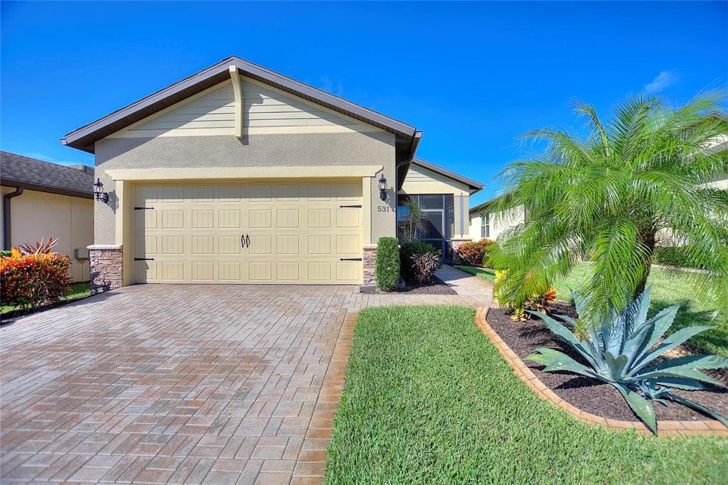 531 PAMPLONA PLACE DAVENPORT, FL 33837