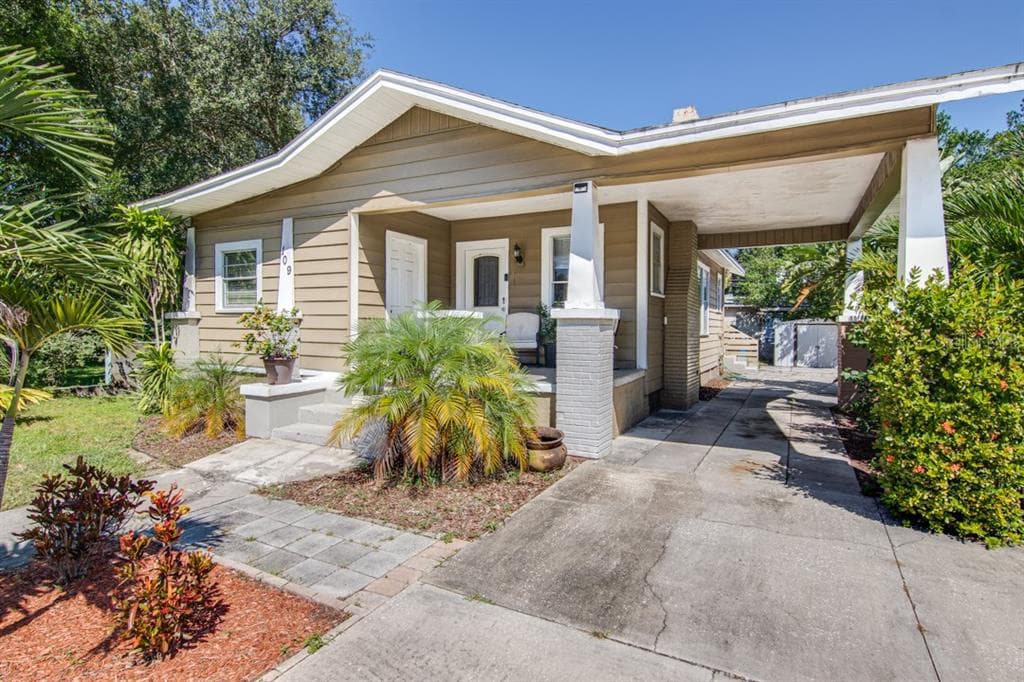 109 W 26TH AVENUE TAMPA, FL 33603