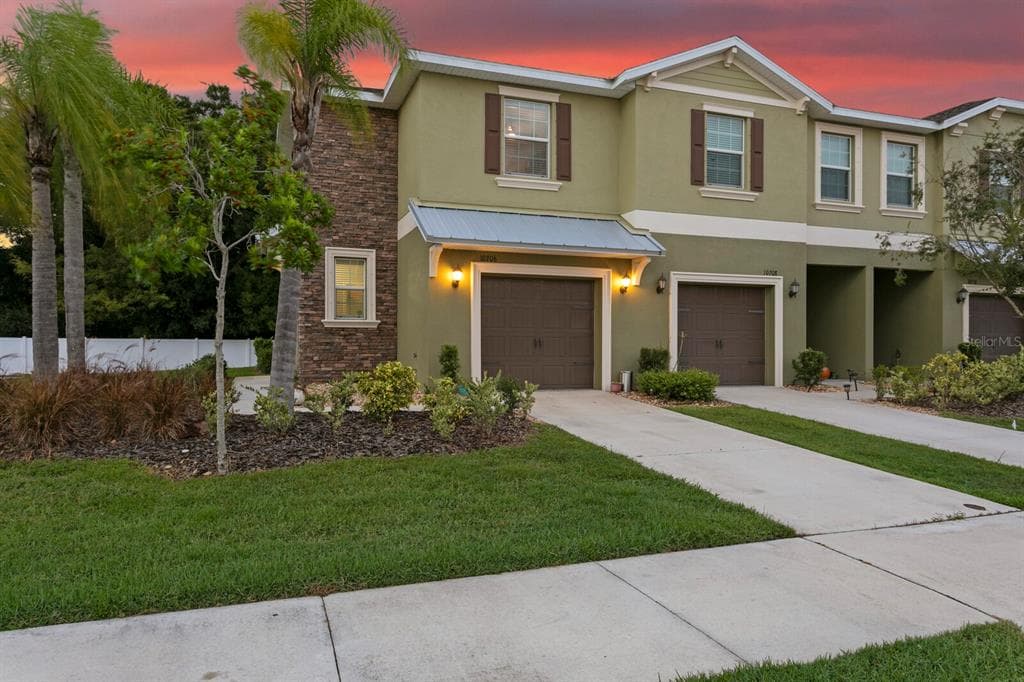 10706 MOONLIGHT MILE WAY RIVERVIEW, FL 33579