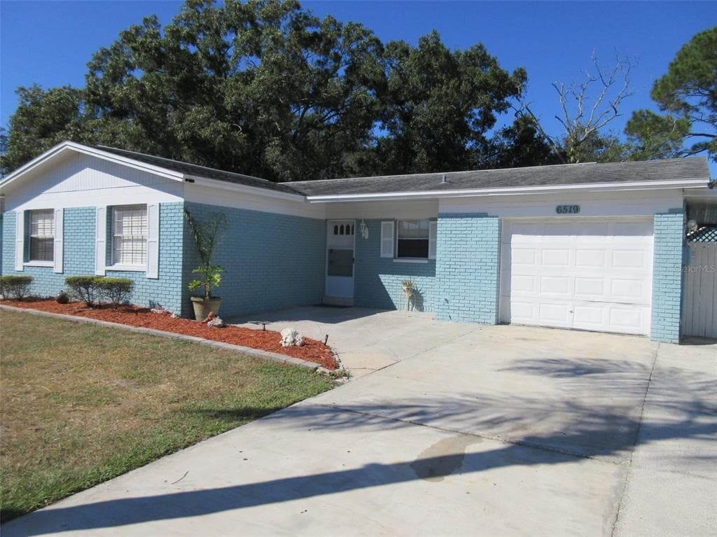 6519 JOHNS ROAD TAMPA, FL 33634