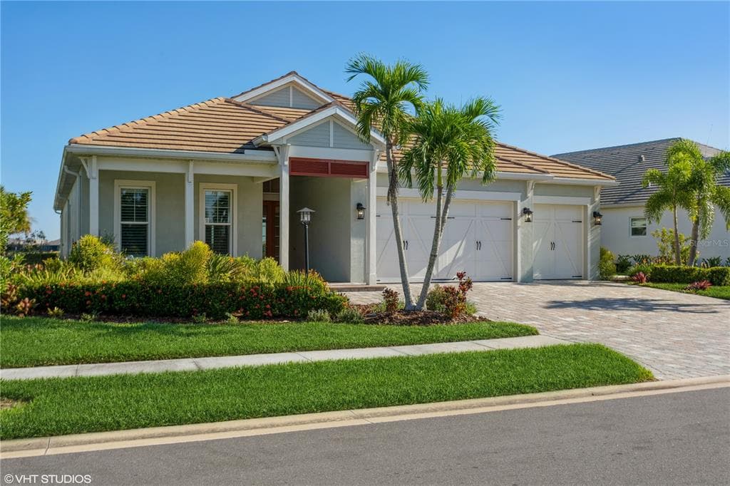 8140 GRANDE SHORES DRIVE SARASOTA, FL 34240