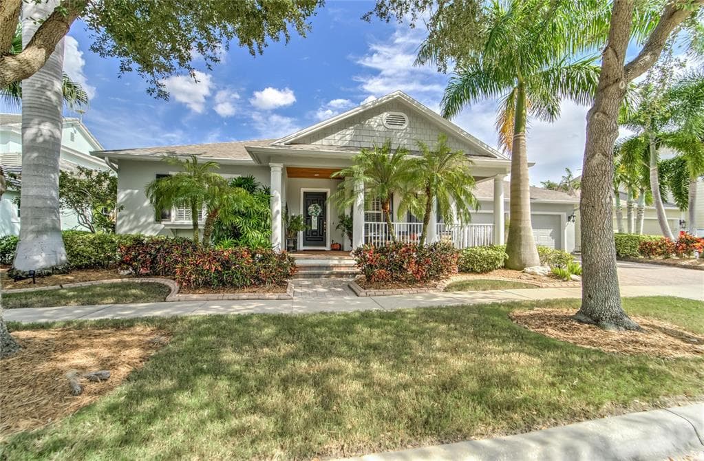 511 ISLEBAY DRIVE APOLLO BEACH, FL 33572