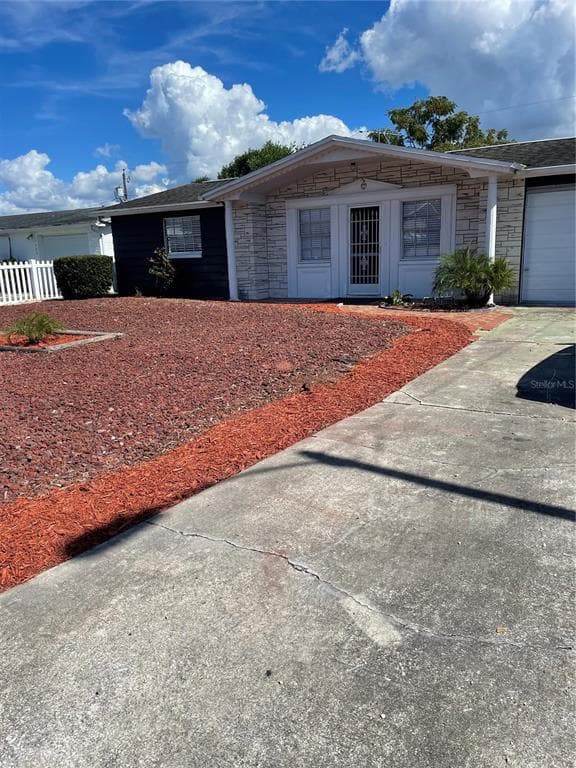 3348 BRIAR CLIFF DRIVE HOLIDAY, FL 34691