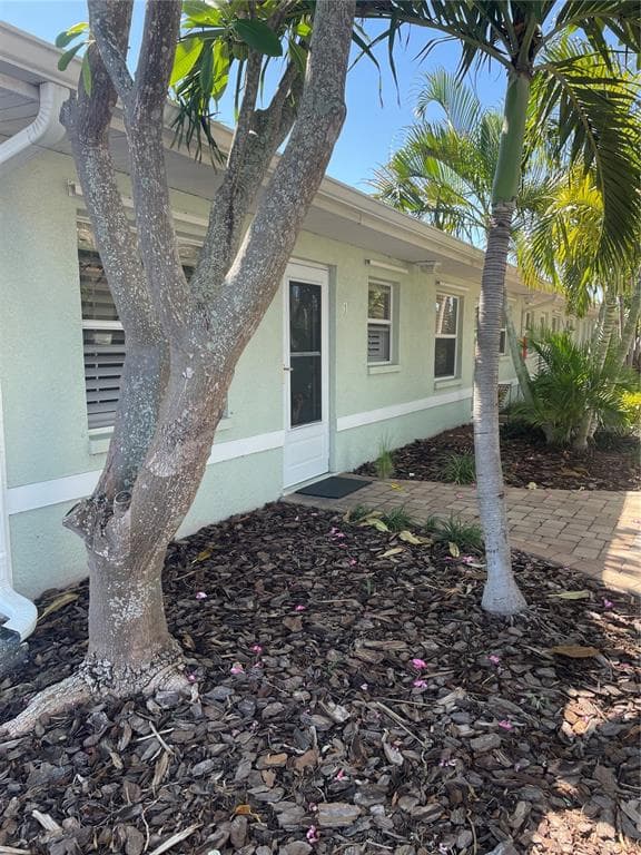 9040 BLIND PASS ROAD UNIT B1 ST PETE BEACH, FL 33706