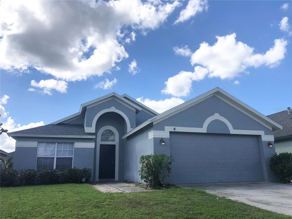 1251 MAXIMILIAN DRIVE WESLEY CHAPEL, FL 33543