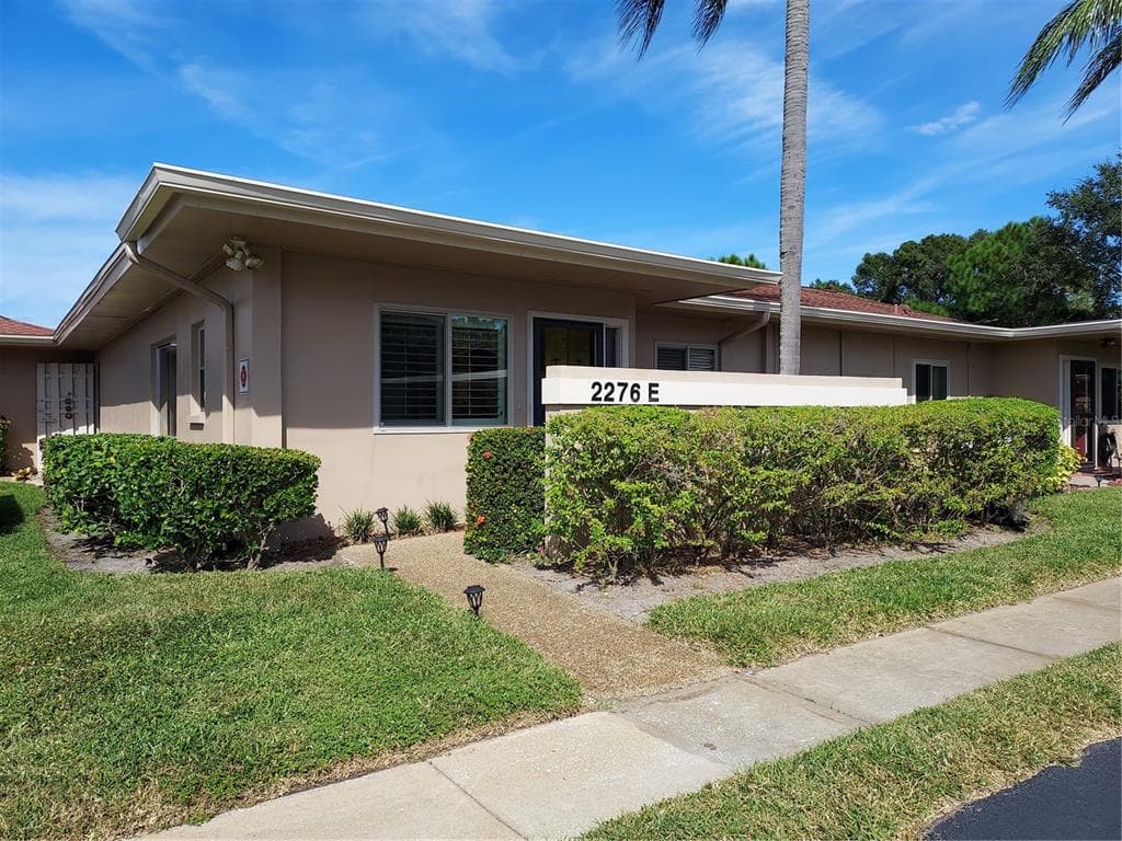 2276 OAK NECK ROAD UNIT E CLEARWATER, FL 33763