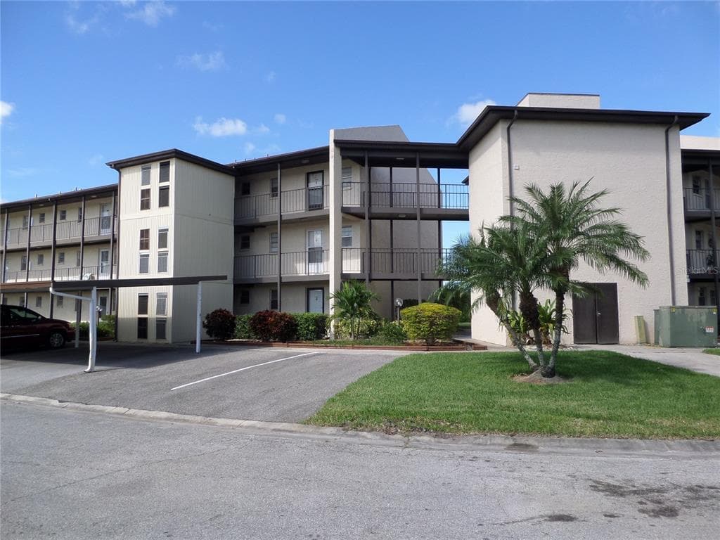 5245 AMULET DRIVE UNIT 205 NEW PORT RICHEY, FL 34652