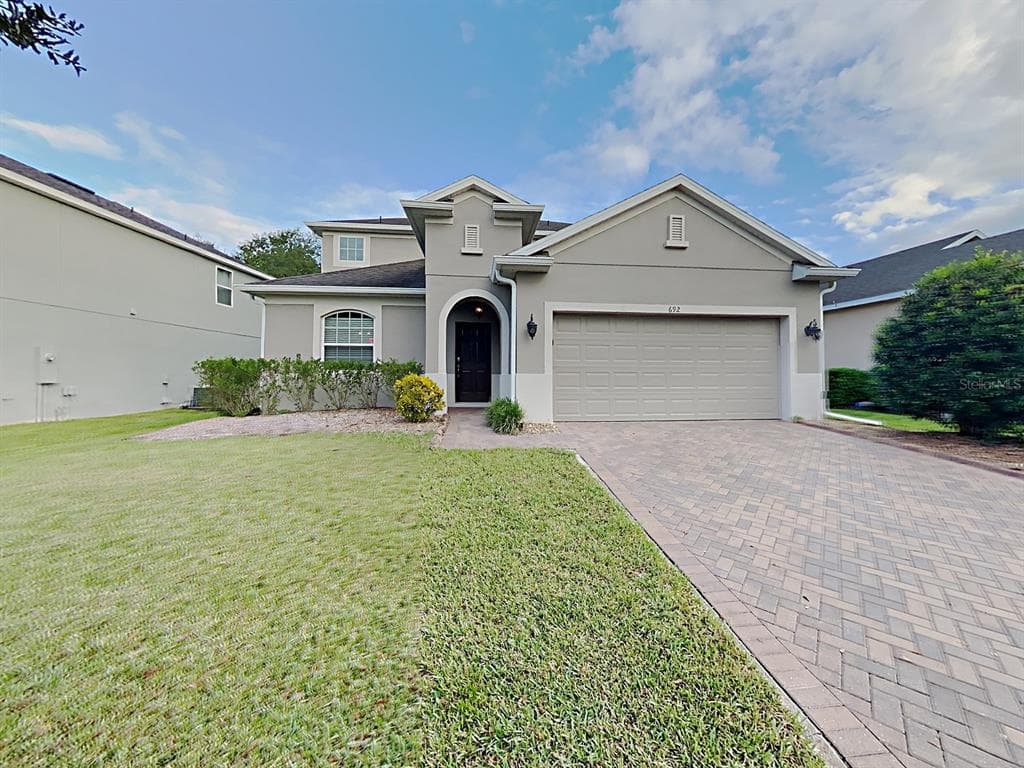 692 PREAKNESS CIRCLE DELAND, FL 32724