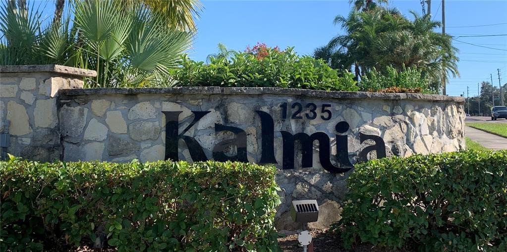 1235 S HIGHLAND AVENUE UNIT 1-304 CLEARWATER, FL 33756