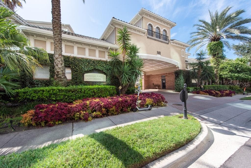 501 KNIGHTS RUN AVENUE UNIT 2312 TAMPA, FL 33602