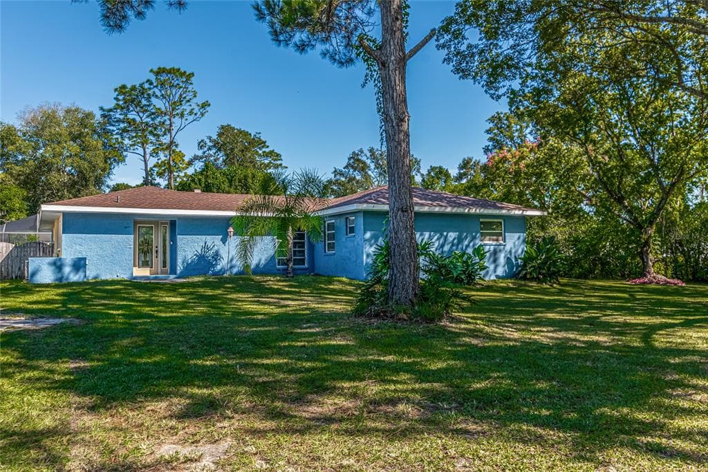 39443 PRETTY POND ROAD ZEPHYRHILLS, FL 33540
