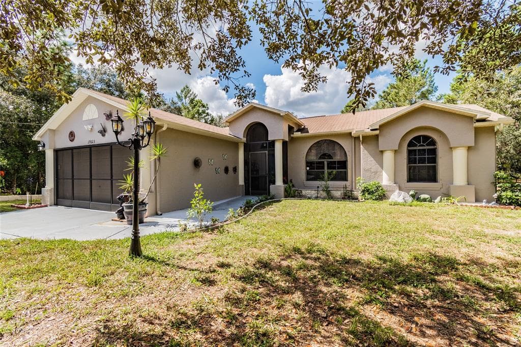 17631 EDWIN TERRACE HUDSON, FL 34667