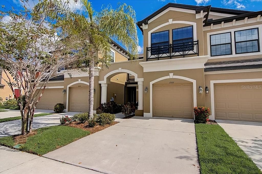 11521 CROWNED SPARROW LANE TAMPA, FL 33626