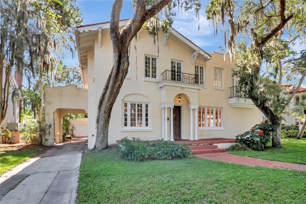804 IDLEWOOD AVENUE TAMPA, FL 33609