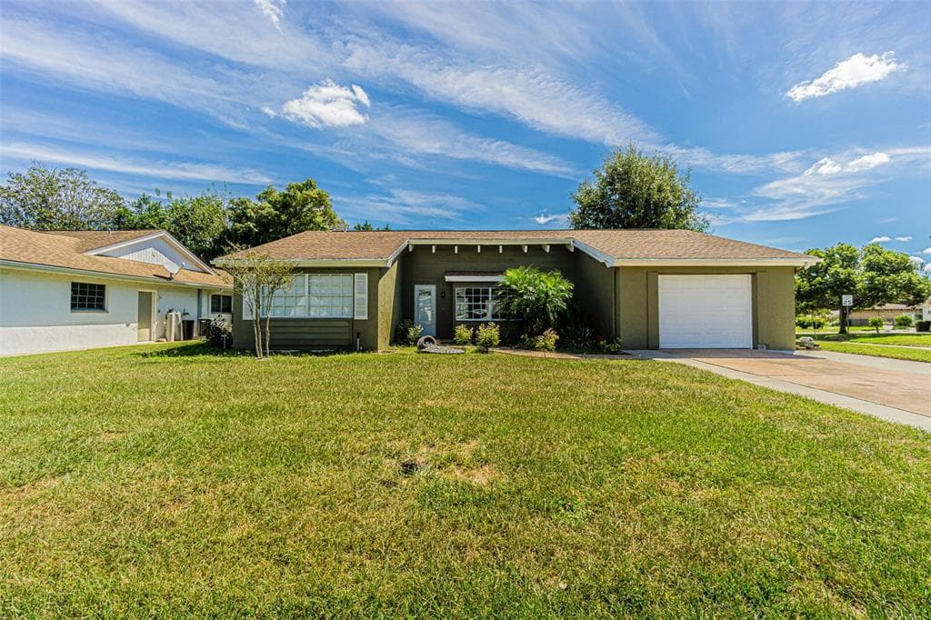 12404 STAGECOACH LANE HUDSON, FL 34667