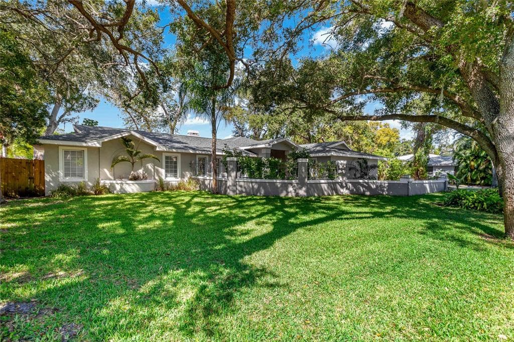 7340 131ST STREET SEMINOLE, FL 33776