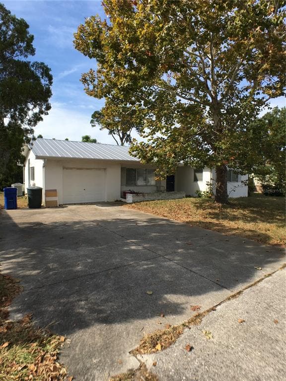 1766 BAYSHORE BOULEVARD DUNEDIN, FL 34698