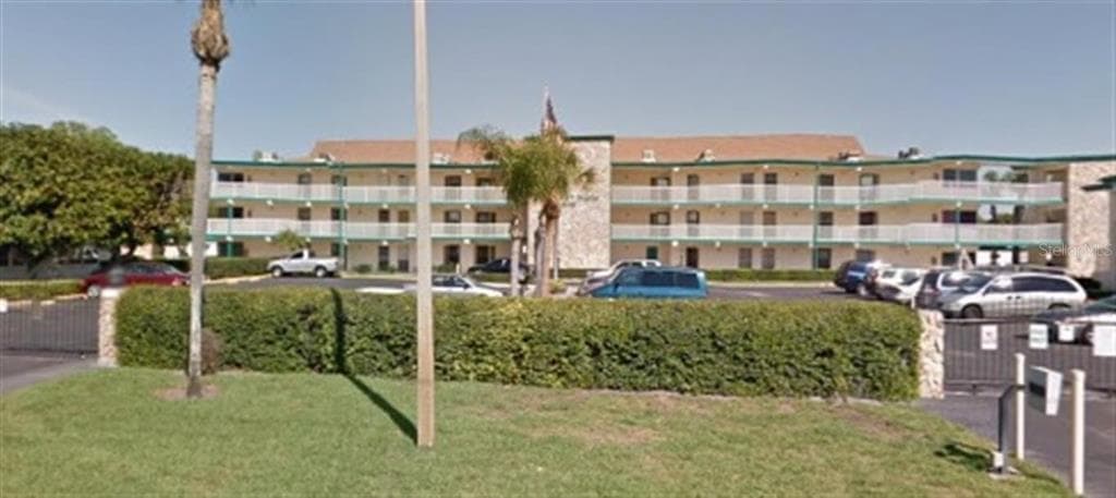 6100 12TH STREET S UNIT 222 ST PETERSBURG, FL 33705
