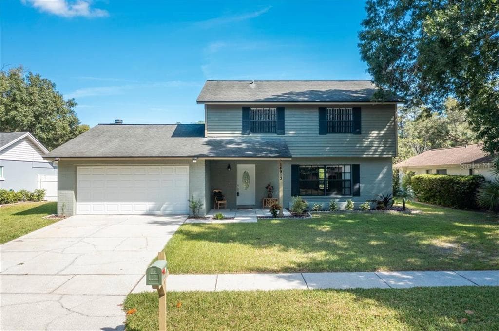 14913 KNOTTY PINE PLACE TAMPA, FL 33625