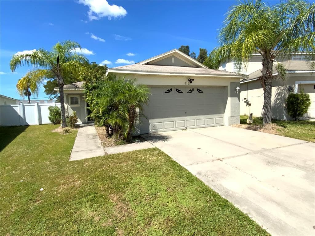 8105 CANTERBURY LAKE BOULEVARD TAMPA, FL 33619