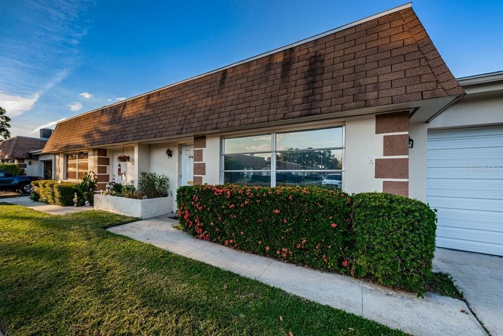 6765 ARMAND PLACE N UNIT 4 PINELLAS PARK, FL 33781