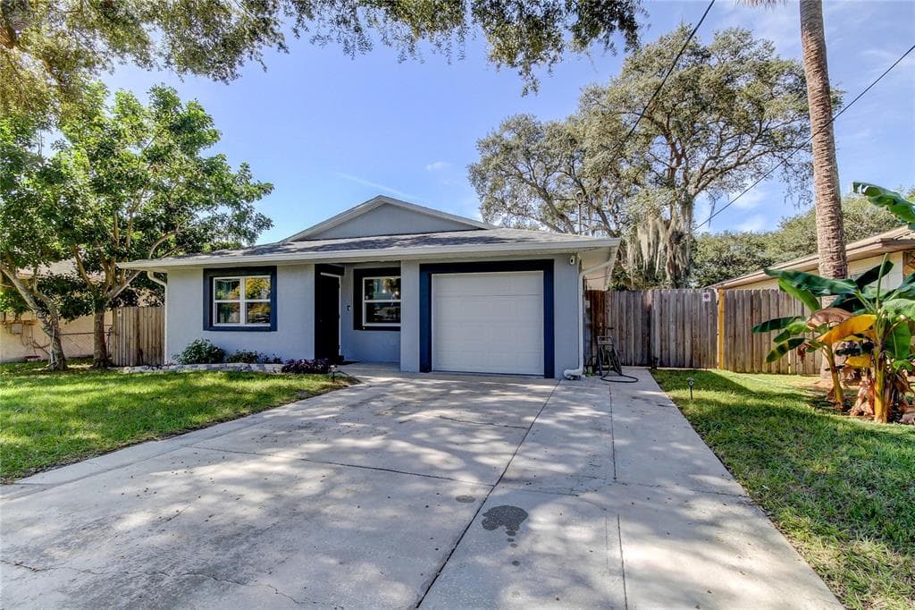 6809 S HIMES AVENUE TAMPA, FL 33611