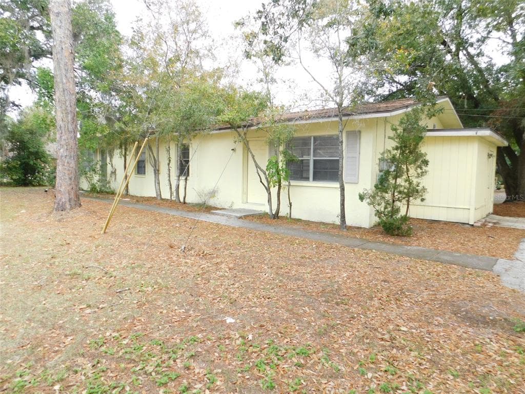15701 59TH STREET N UNIT B CLEARWATER, FL 33760