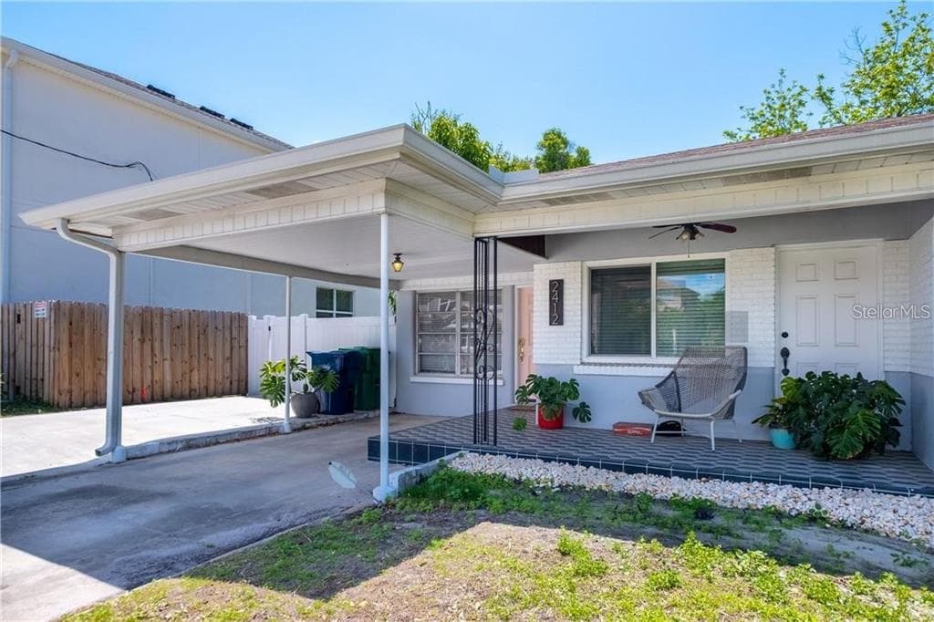 2412 W CARMEN STREET TAMPA, FL 33609