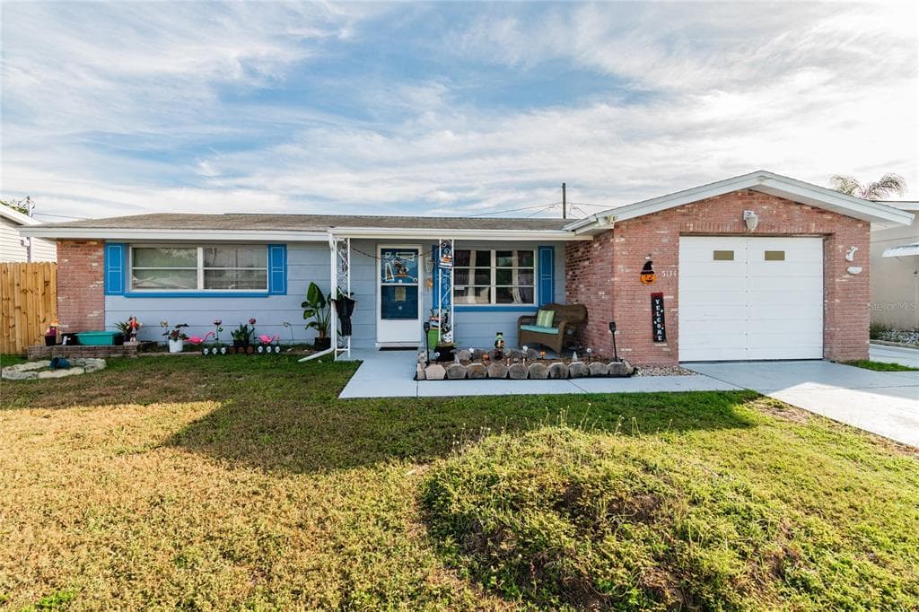 5134 BILLINGS DRIVE HOLIDAY, FL 34690