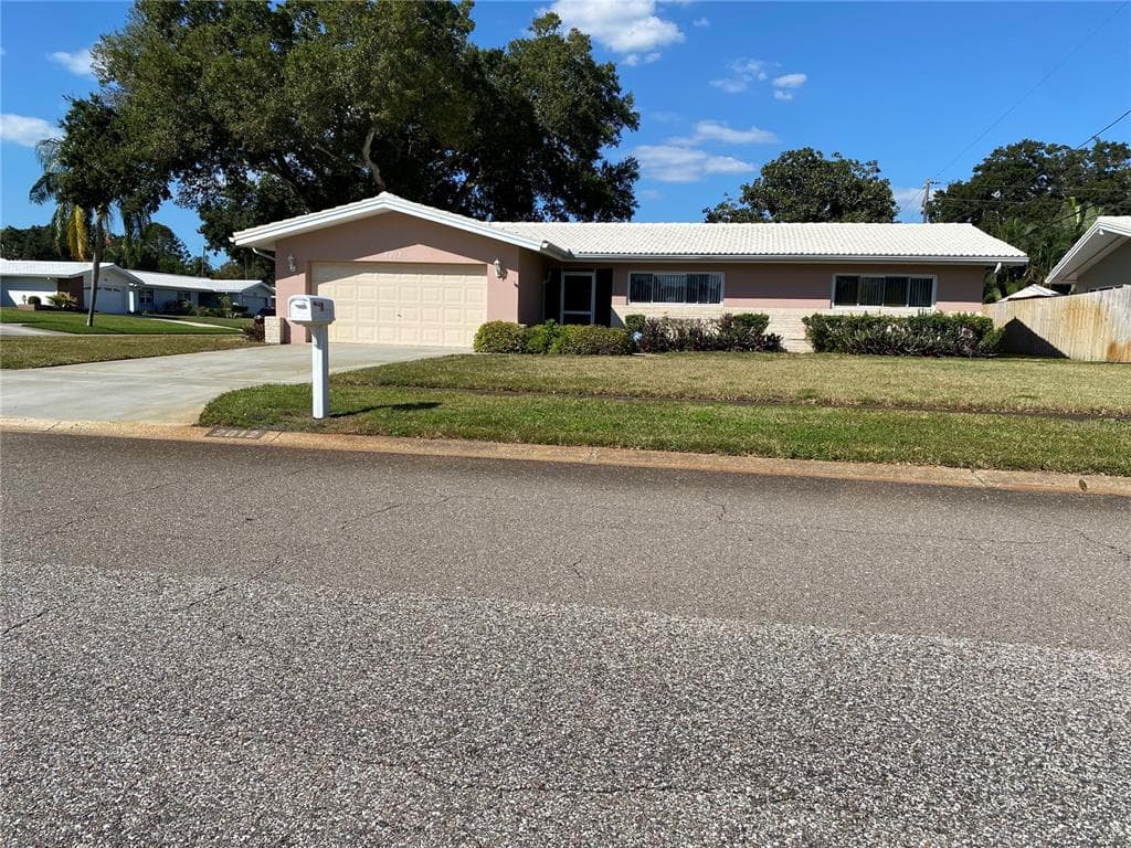 2012 DIPLOMAT DRIVE CLEARWATER, FL 33764