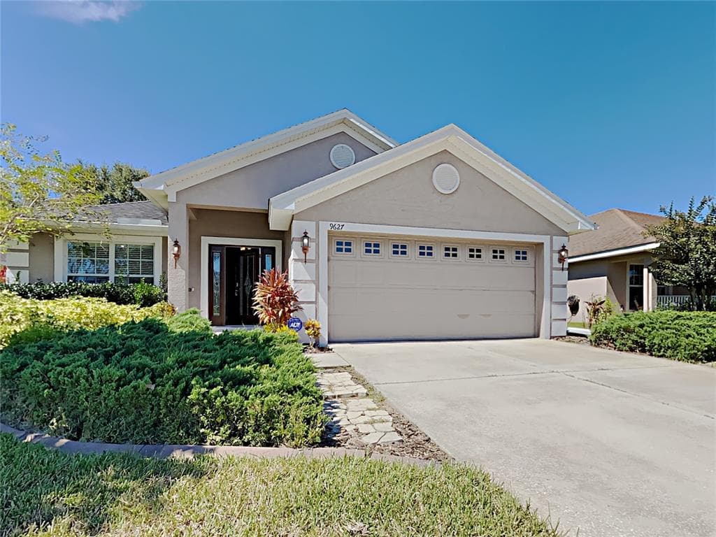 9627 JAYBIRD LANE LAND O LAKES, FL 34638