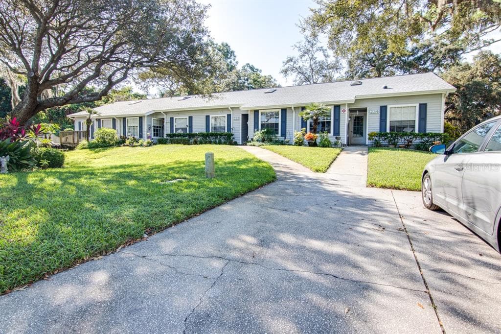 39650 US HIGHWAY 19 N UNIT 233 TARPON SPRINGS, FL 34689