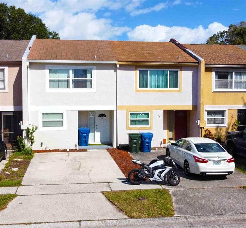 2811 S PINES DRIVE UNIT 19 LARGO, FL 33771