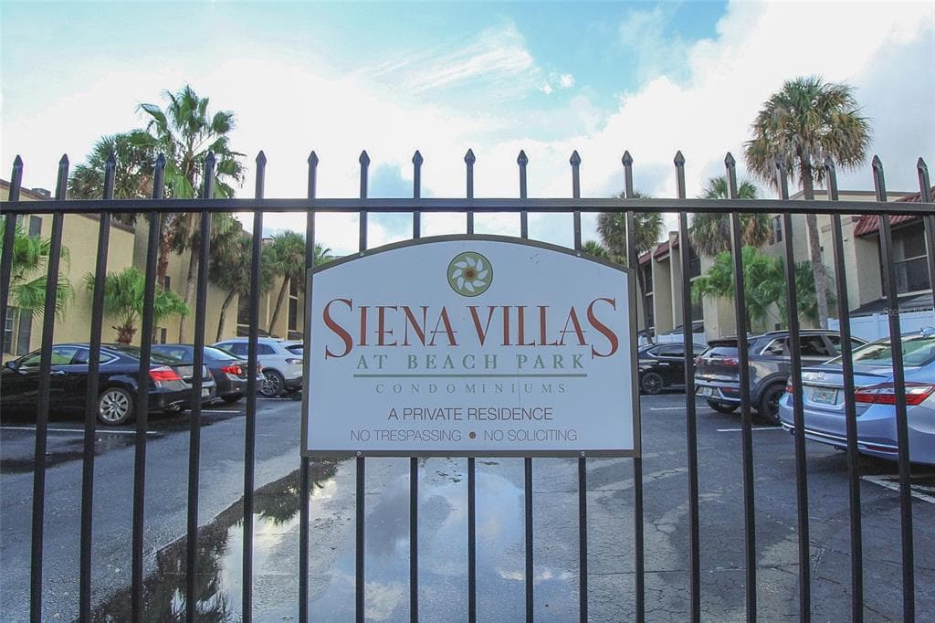 108 ALAMEDA COURT UNIT 335 TAMPA, FL 33609
