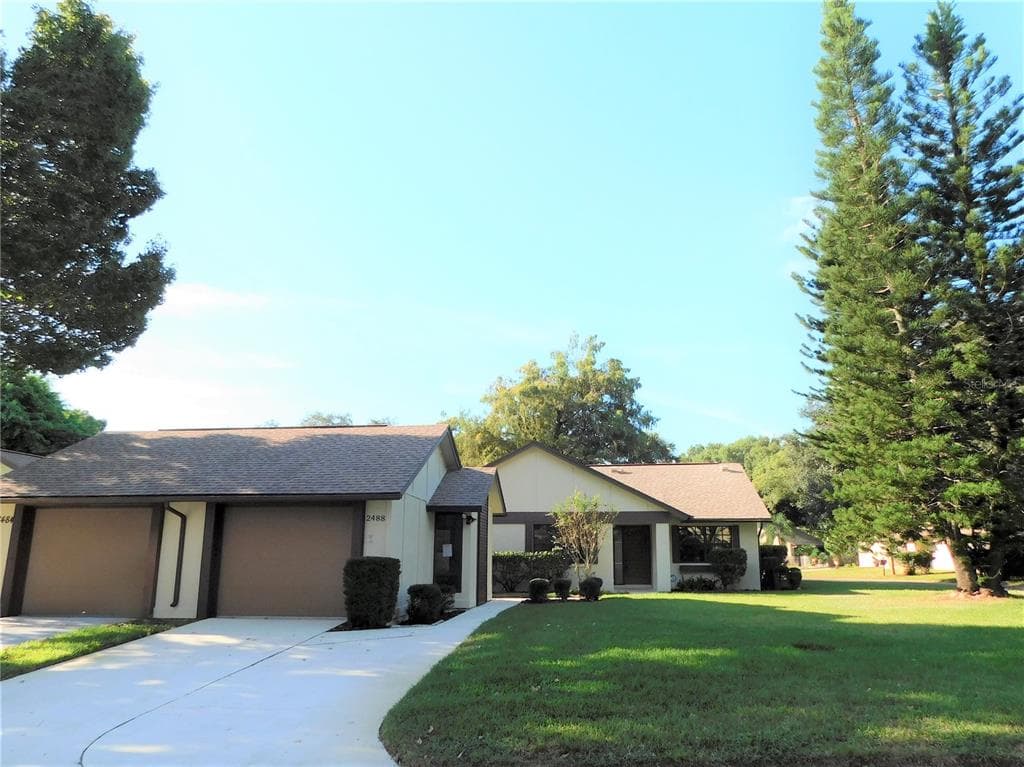 2488 OAKLEAF DRIVE CLEARWATER, FL 33763