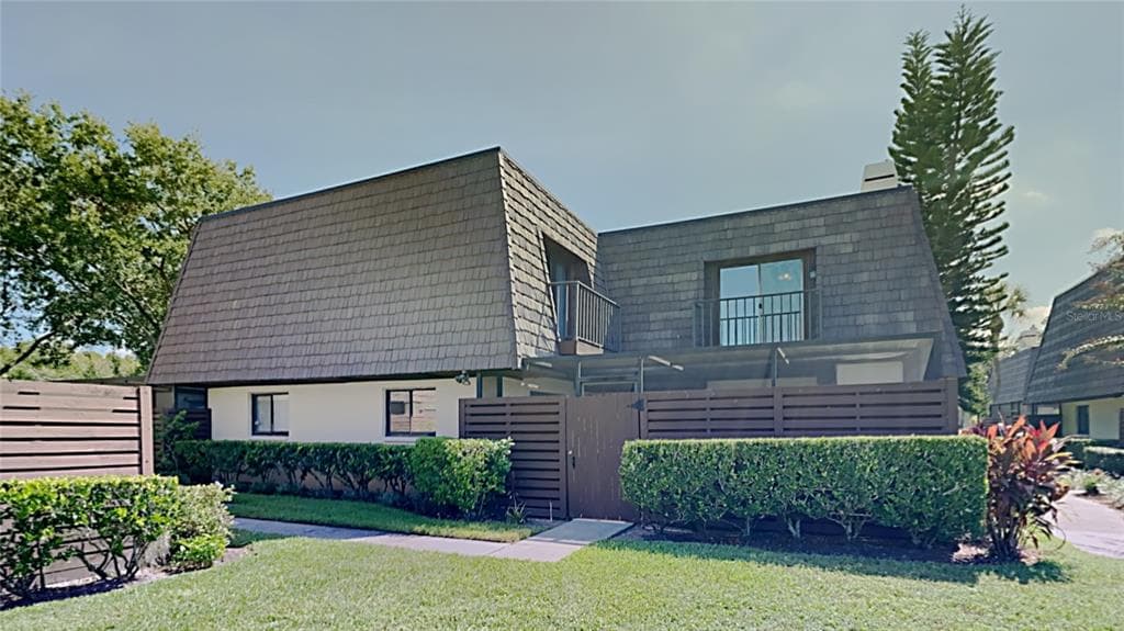 15336 E POND WOODS DRIVE TAMPA, FL 33618