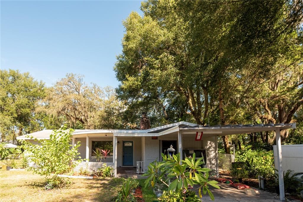 9401 MANGO STREET NEW PORT RICHEY, FL 34654