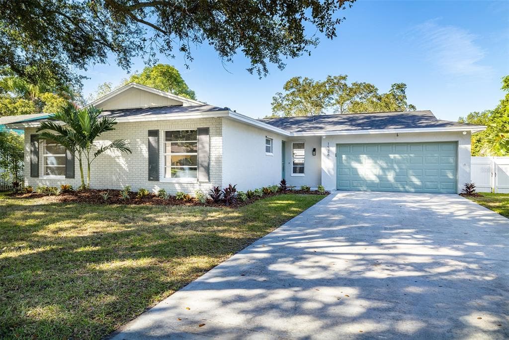 1526 DINNERBELL LANE E DUNEDIN, FL 34698