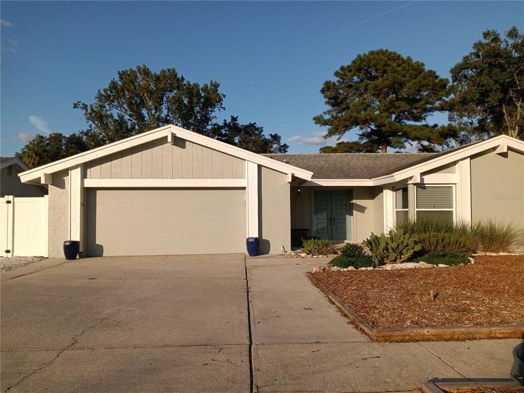 3909 ORCHARD HILL CIRCLE PALM HARBOR, FL 34684