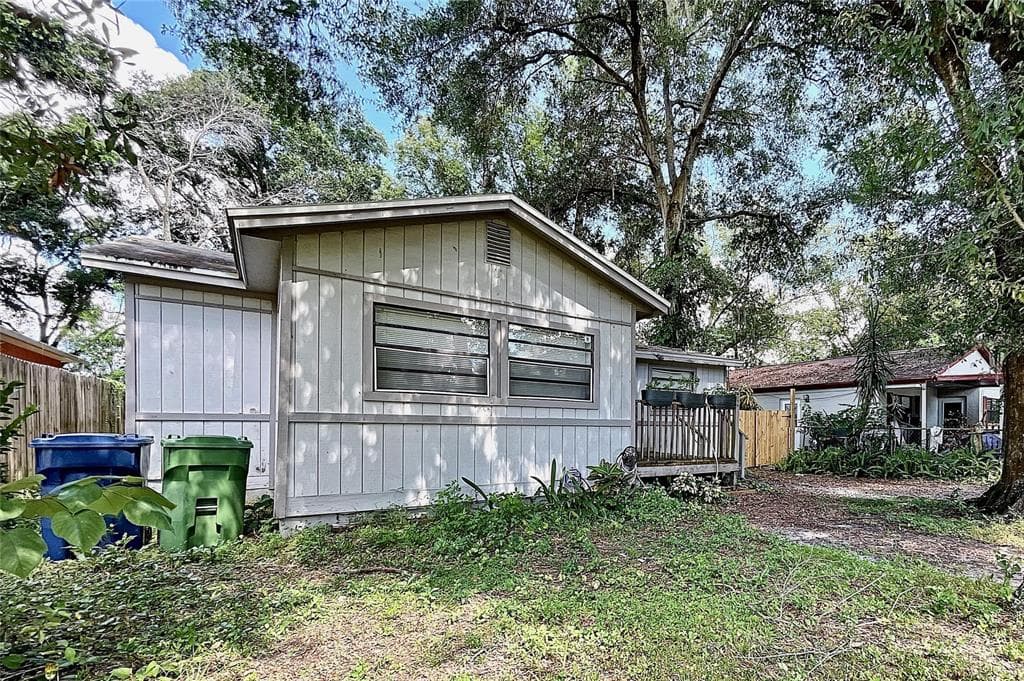 1704 E POINSETTIA AVENUE TAMPA, FL 33612