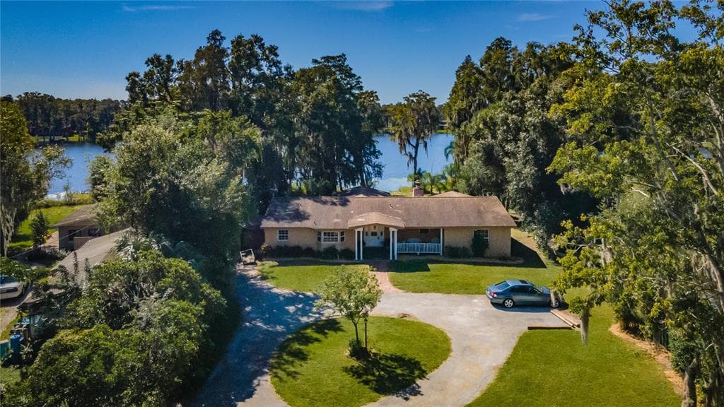 9202 RHEA DRIVE
