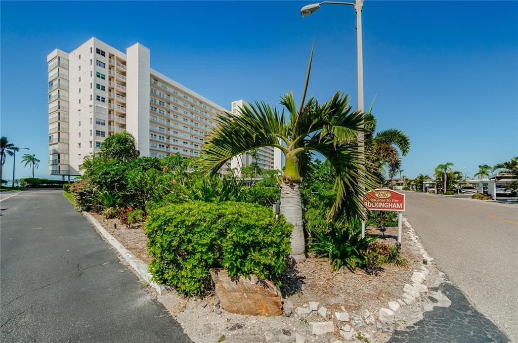 6060 SHORE BOULEVARD S UNIT 411 GULFPORT, FL 33707
