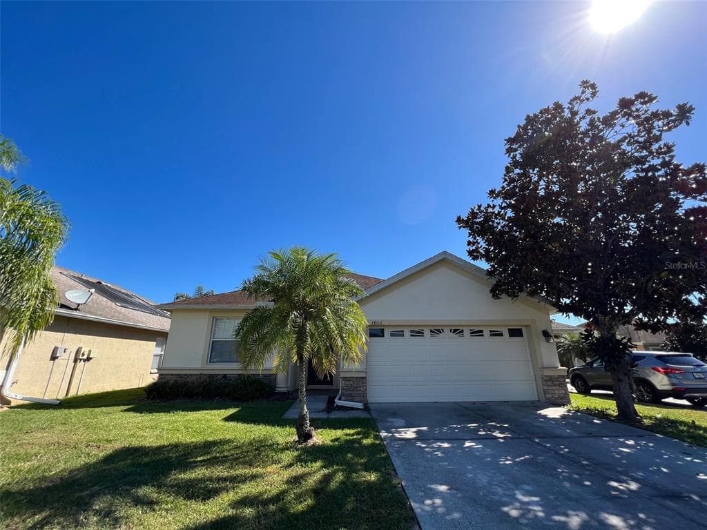 3806 WASHBURN PLACE WESLEY CHAPEL, FL 33543