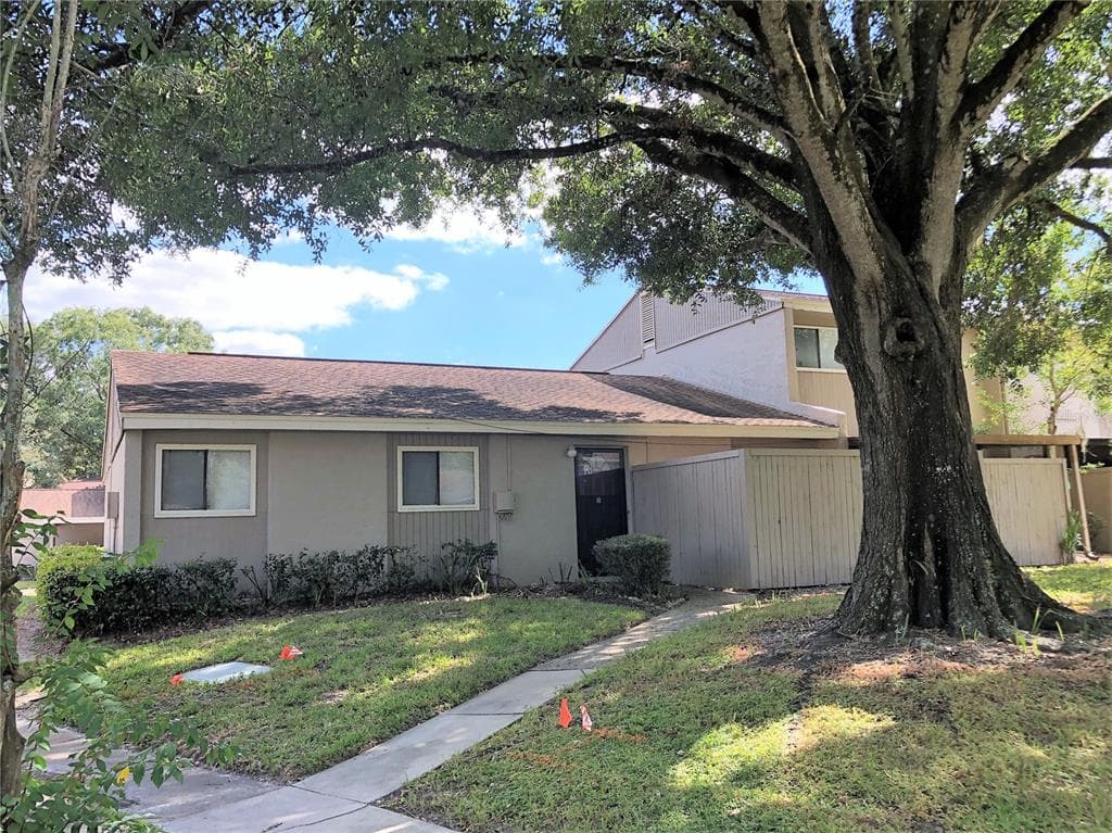 8608 CATTAIL DRIVE UNIT 8608 TEMPLE TERRACE, FL 33637