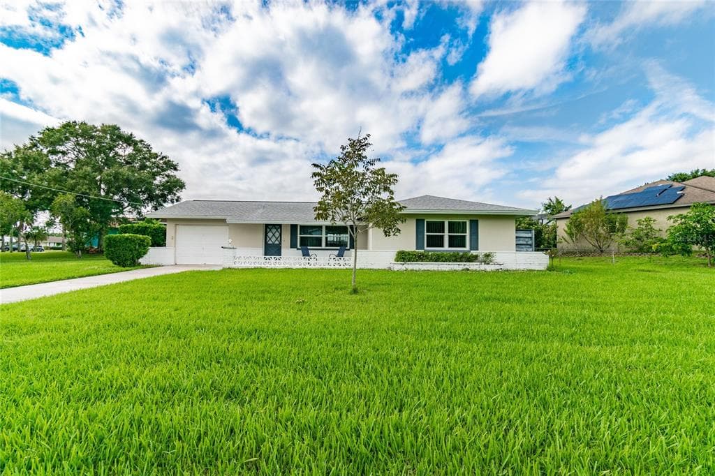 6200 FLAMINGO DR APOLLO BEACH, FL 33572