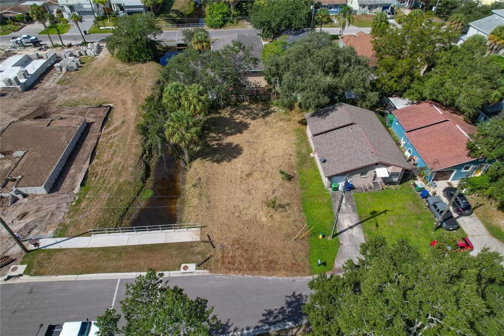 7615 S SWOOPE STREET TAMPA, FL 33616