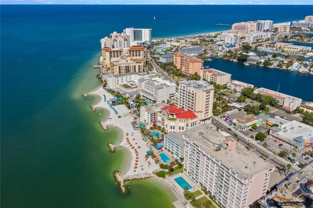 675 S GULFVIEW BOULEVARD UNIT 202 CLEARWATER, FL 33767
