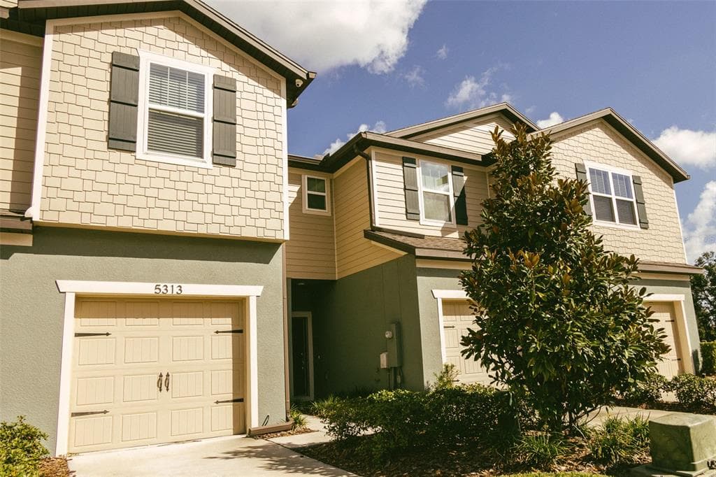 5313 SYLVESTER LOOP TAMPA, FL 33610
